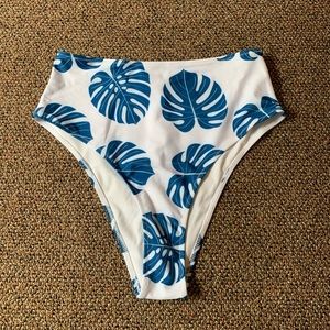 SOLD! 🎉 Swim Bottoms- NWT!!!